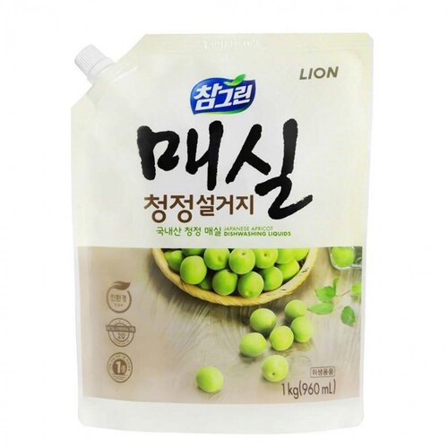 LION Средство для мытья посуды, овощей и фруктов (Японский абрикос) CHARMGREEN refill 1000г