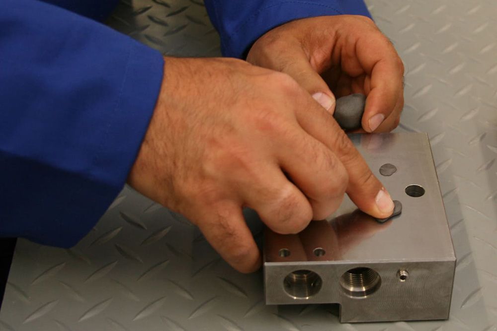 Обзор и характеристика хитов продаж Weicon